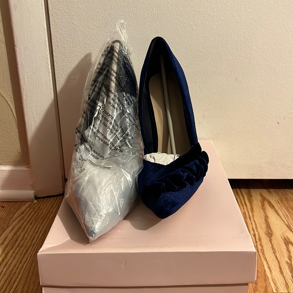 JustFab, Navy Pumps